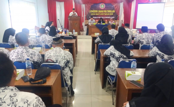 Rapat Besar PGRI Jawa Timur - Persatuan Guru Republik Indonesia Cabang Jawa Timur